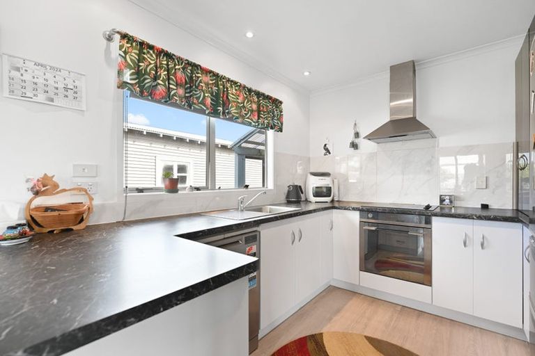 Photo of property in 24 Smith Street, Frankton, Hamilton, 3204