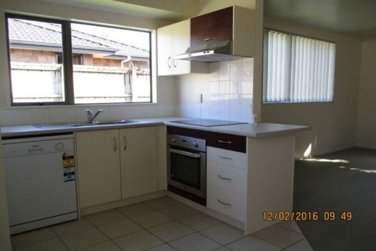 Photo of property in 9a Margarita Rise, Pukekohe, 2120