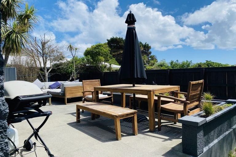 Photo of property in 191 Manly Street, Paraparaumu Beach, Paraparaumu, 5032