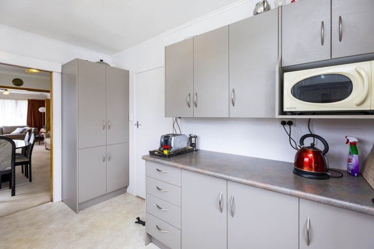 Photo of property in 37 Kashmir Avenue, Clouston Park, Upper Hutt, 5018