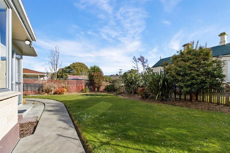 Photo of property in 1 Carlisle Street, Waimate, 7924