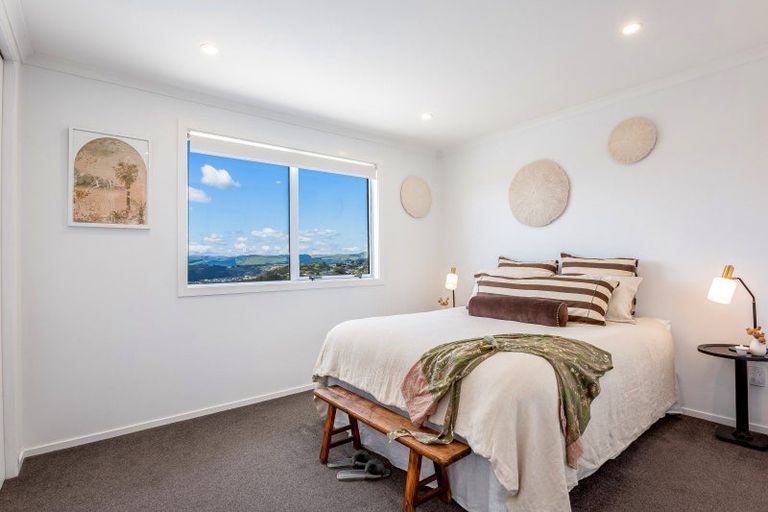 Photo of property in 26 Sombrero View, Ascot Park, Porirua, 5024