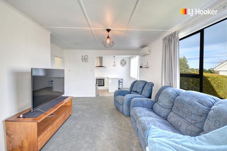 Photo of property in 21 Burgess Street, Green Island, Dunedin, 9018