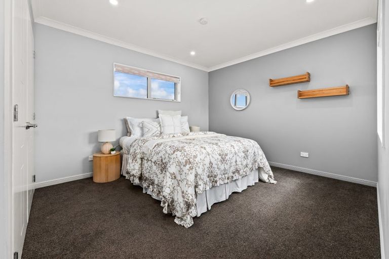 Photo of property in 6 Mahana Road, Paraparaumu Beach, Paraparaumu, 5032