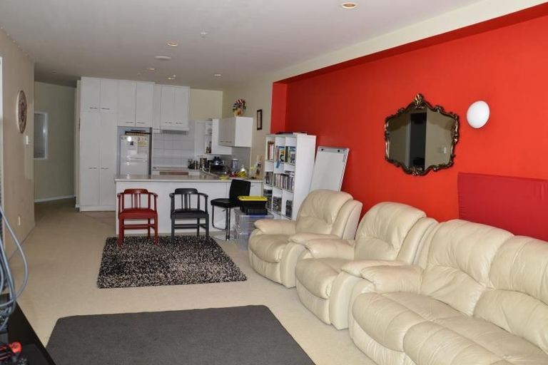 Photo of property in 8b Short Street, Otumoetai, Tauranga, 3110