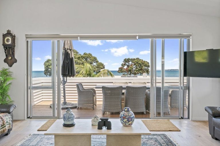 Photo of property in 40a Matakatia Parade, Matakatia, Whangaparaoa, 0930