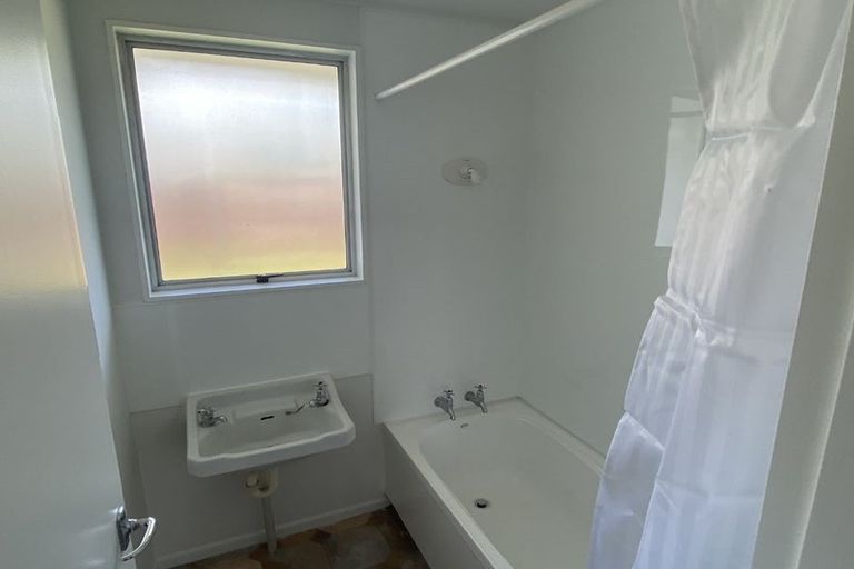 Photo of property in 3 Tenby Terrace, Flaxmere, Hastings, 4120