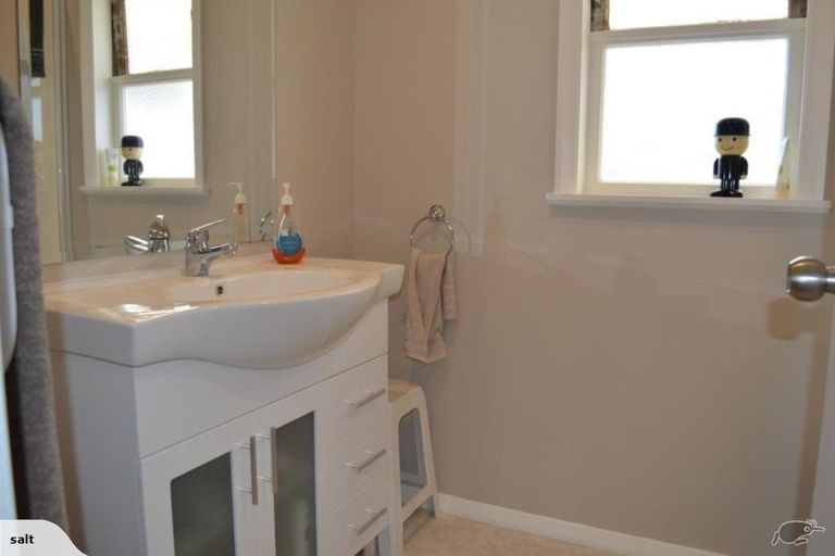 Photo of property in 27 Frederick Street, Carterton, 5713