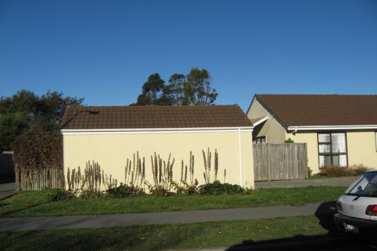 Photo of property in 18 Wiremu Street, Redwood, Christchurch, 8051