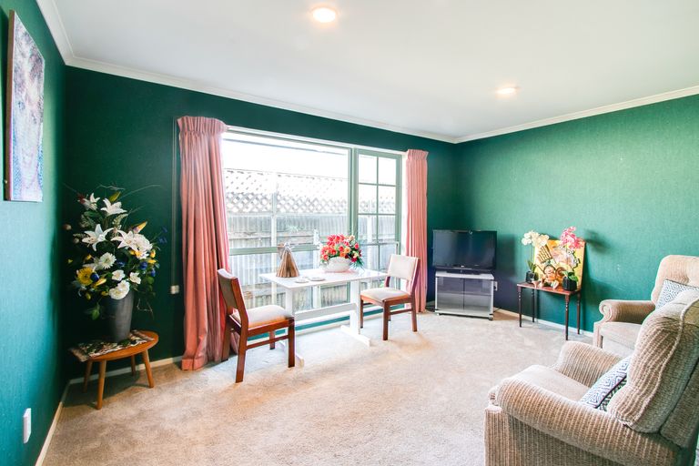 Photo of property in 238c Warwick Road, Mayfair, Hastings, 4122