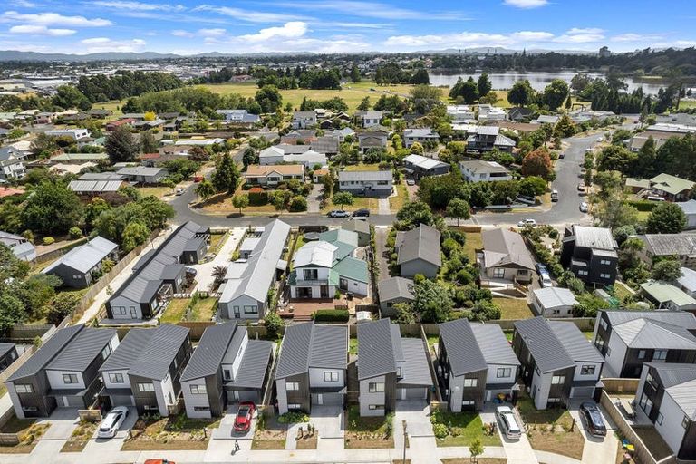 Photo of property in 66 Jacks Landing Drive, Hamilton Lake, Hamilton, 3204