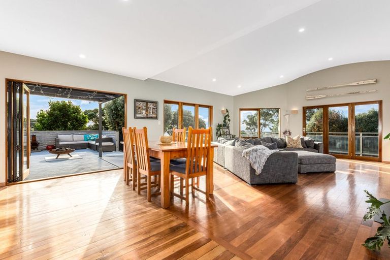 Photo of property in 13 Haunui Road, Pukerua Bay, 5026