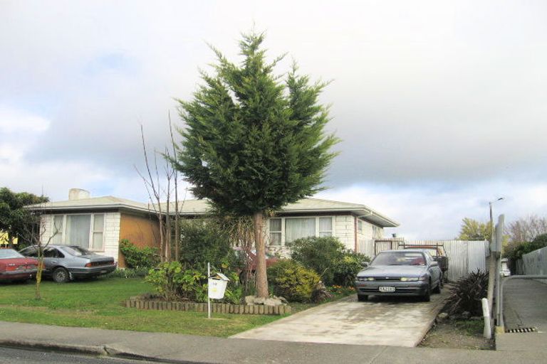 Photo of property in 17 Deal Crescent, Flaxmere, Hastings, 4120