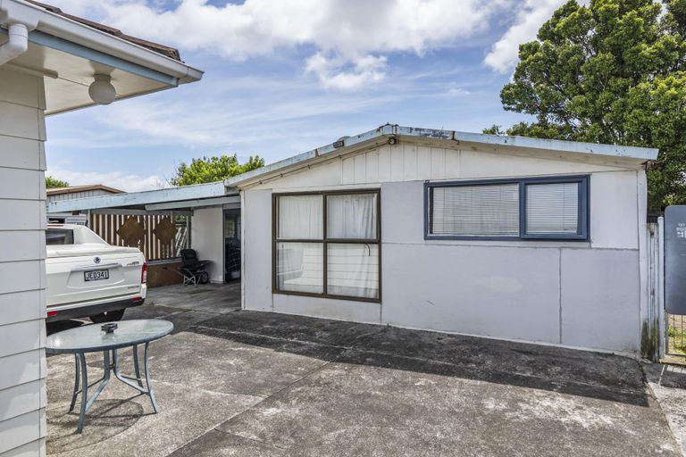 Photo of property in 41 Chingford Close, Mangere, Auckland, 2022