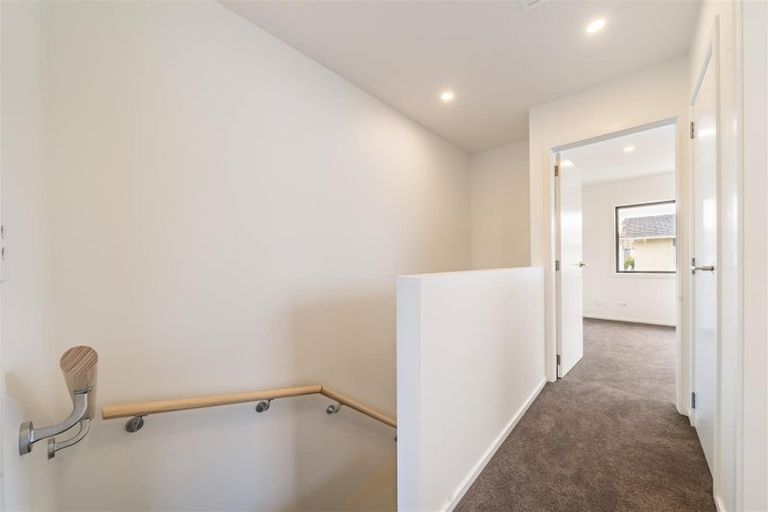 Photo of property in 3/104 Martin Street, Wallaceville, Upper Hutt, 5018