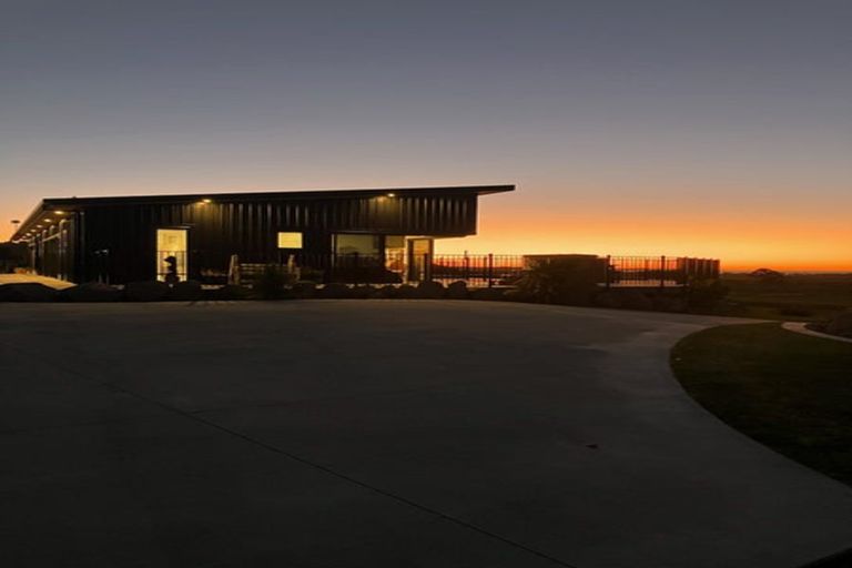 Photo of property in 574 Mokau Road, Mimi, Urenui, 4377