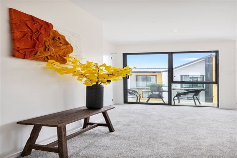 Photo of property in 30 Whakato Avenue, Kumeu, 0810