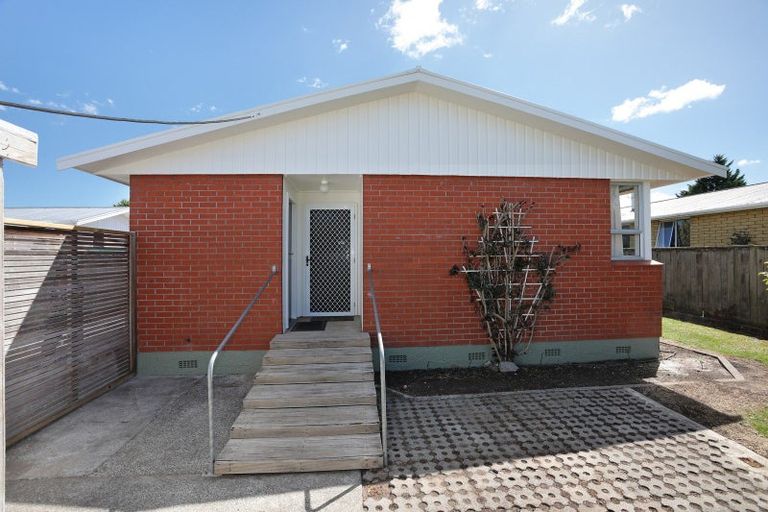 Photo of property in 15 Fergusson Street, Marton, 4710