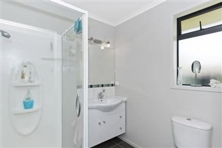 Photo of property in 46 Rosella Drive, Welcome Bay, Tauranga, 3112