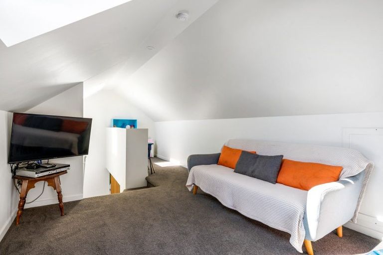 Photo of property in 10 Matheson Crescent, Albert Town, Wanaka, 9305