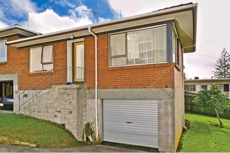 Photo of property in 3/123 Birkdale Road, Birkdale, Auckland, 0626