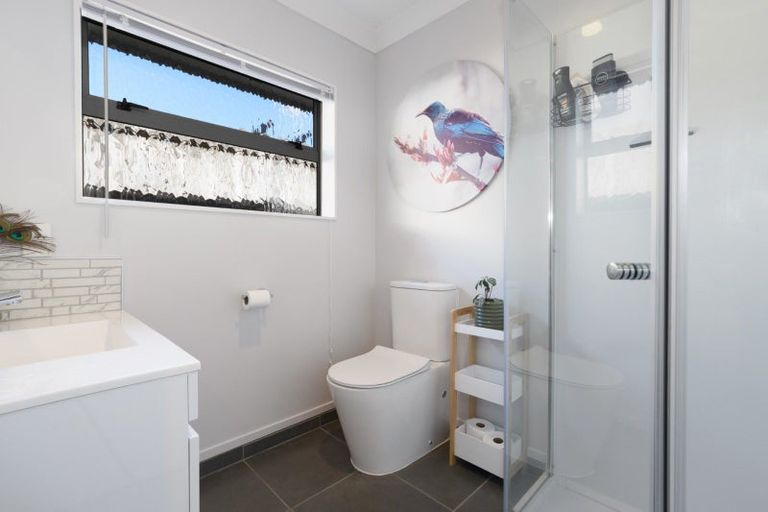 Photo of property in 10 Wouldbank Way, Welcome Bay, Tauranga, 3112