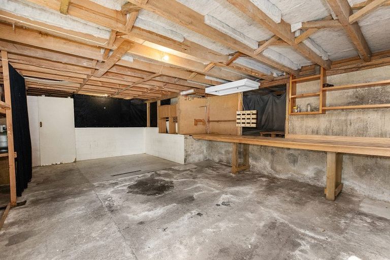 Photo of property in 2 Onslow Street, Paeroa, 3600