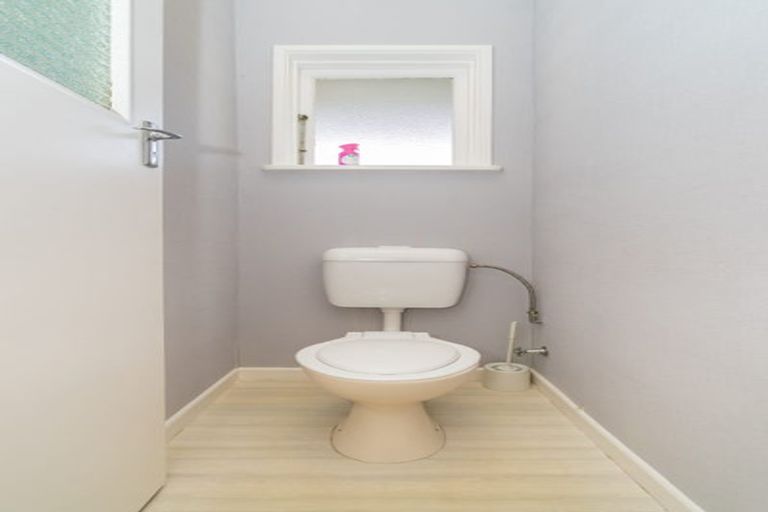 Photo of property in 131 Eglinton Road, Mornington, Dunedin, 9011