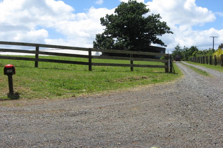 Photo of property in 299 Oira Road, Karaka, Drury, 2578