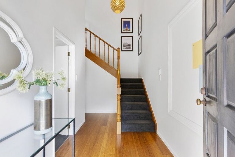 Photo of property in 2/6 Summermist Drive, Northpark, Auckland, 2013