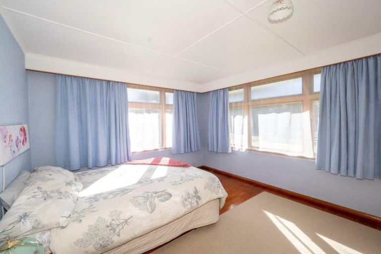 Photo of property in 10 Bright Street, Eketahuna, 4900