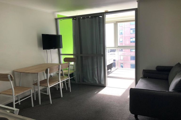 Photo of property in Waldorf Bankside Apartments, 4e/8 Bankside Street, Auckland Central, Auckland, 1010