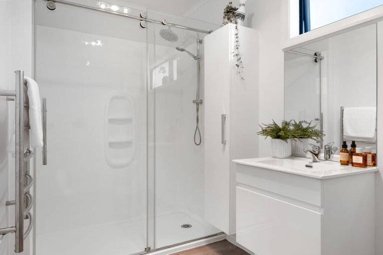 Photo of property in 10 Birman Place, Cannons Creek, Porirua, 5024