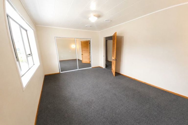 Photo of property in 8 Kenrick Road, Pukehangi, Rotorua, 3015