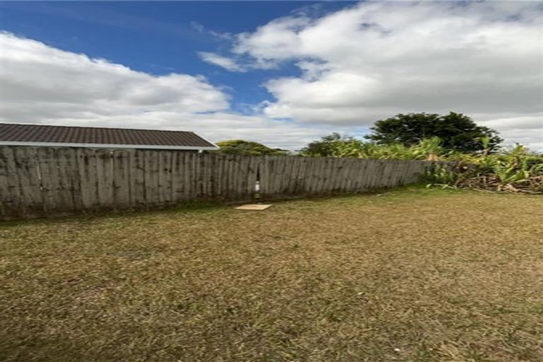 Photo of property in 33 Bernina Place, Weymouth, Auckland, 2103