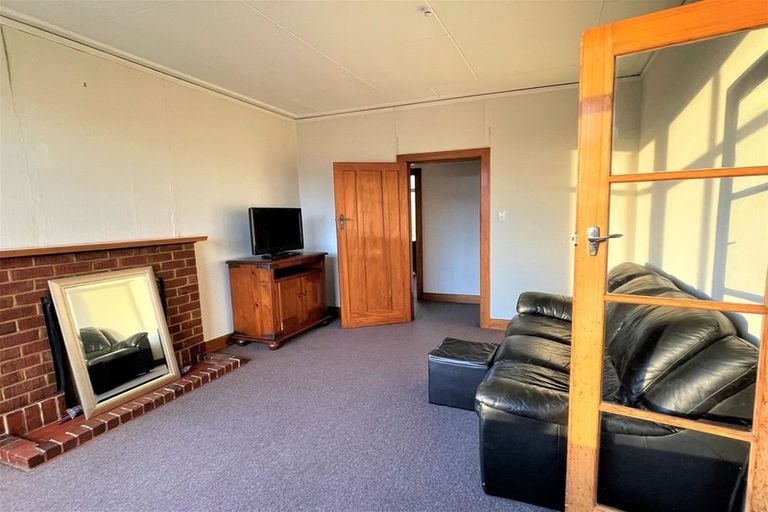 Photo of property in 7 Ovenden Street, Owaka, 9535