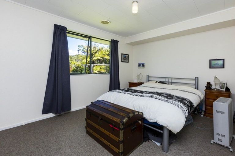 Photo of property in 13 Barberry Grove, Maungaraki, Lower Hutt, 5010
