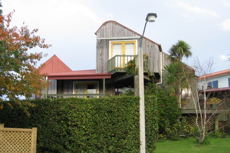 Photo of property in 16 Awatere Place, Snells Beach, 0920