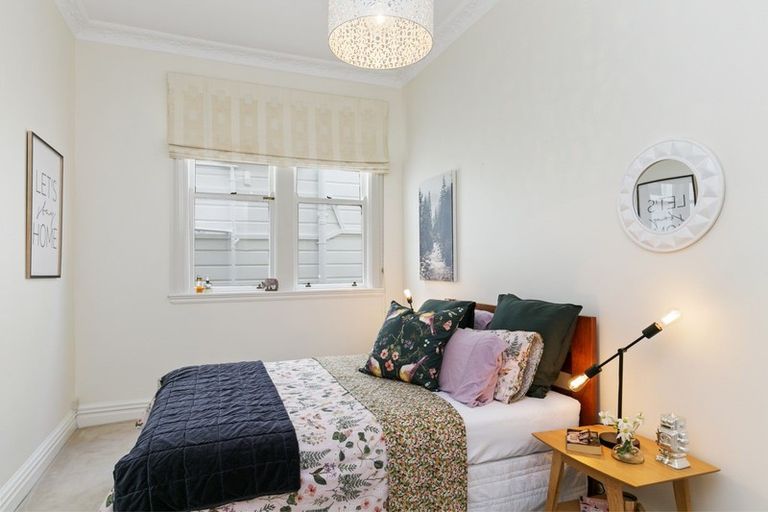 Photo of property in 26 Talavera Terrace, Kelburn, Wellington, 6012