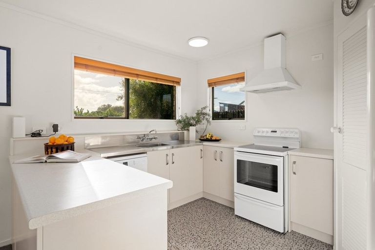 Photo of property in 1212a Papamoa Beach Road, Papamoa Beach, Papamoa, 3118