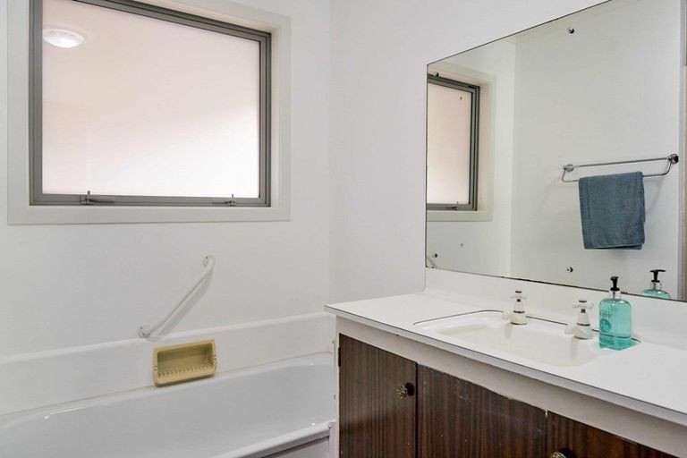 Photo of property in 25 Discovery Drive, Whitby, Porirua, 5024