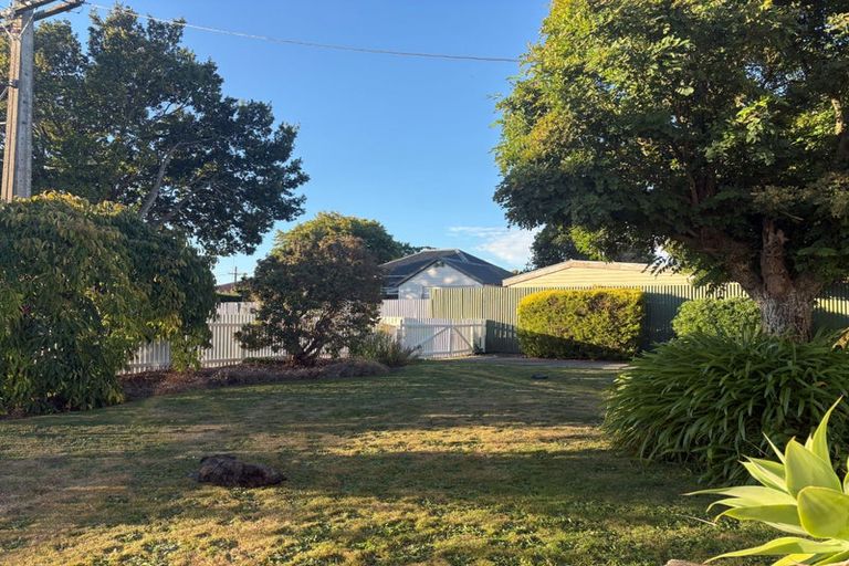 Photo of property in 14 Barrett Place, Carterton, 5713