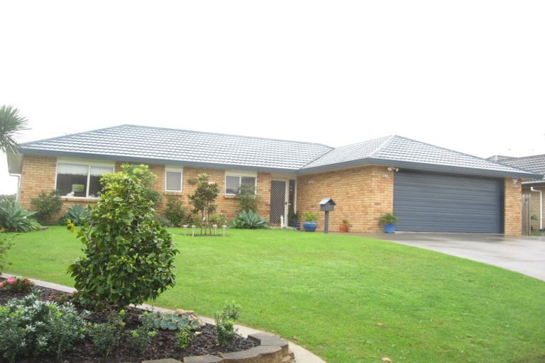 Photo of property in 6 Nakhle Place, Manurewa, Auckland, 2105