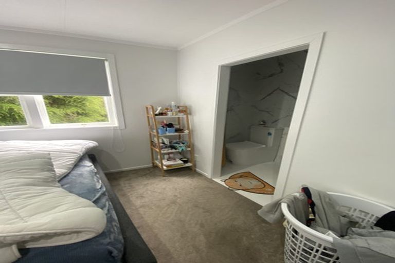 Photo of property in 1/30 Sunnyfield Crescent, Glenfield, Auckland, 0629