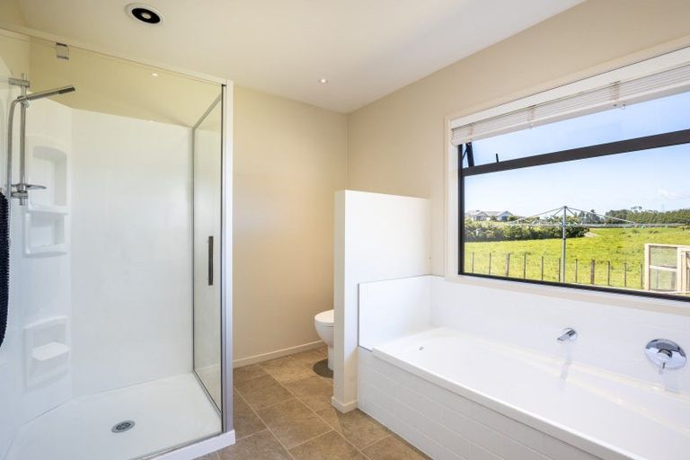 Photo of property in 917 Carrington Road, Hurworth, New Plymouth, 4371