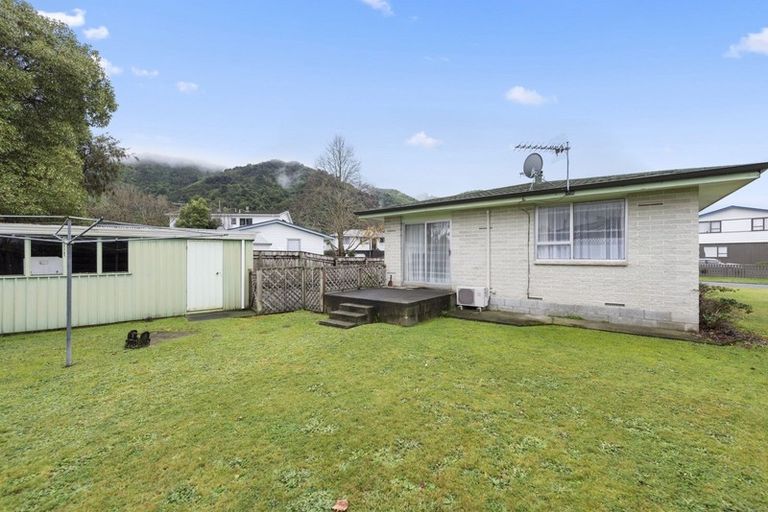 Photo of property in 13 Dakota Grove, Totara Park, Upper Hutt, 5018