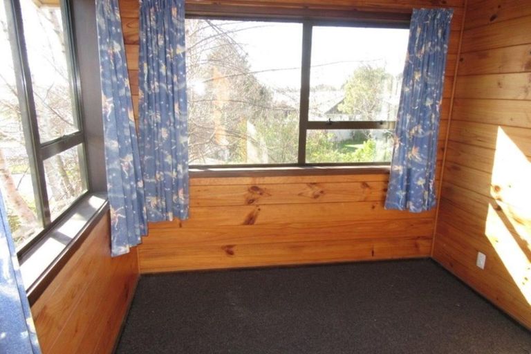 Photo of property in 58 Niven Street, Avondale, Christchurch, 8061