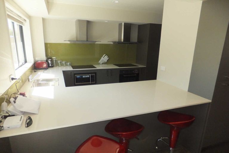 Photo of property in 76a Peer Street, Upper Riccarton, Christchurch, 8041