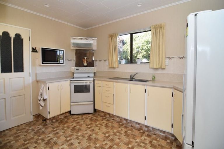 Photo of property in 1/1 De Lacey Lane, Carterton, 5713