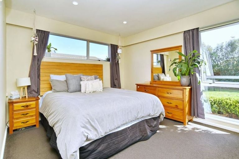 Photo of property in 9 Coates Place, Rangiora, 7400